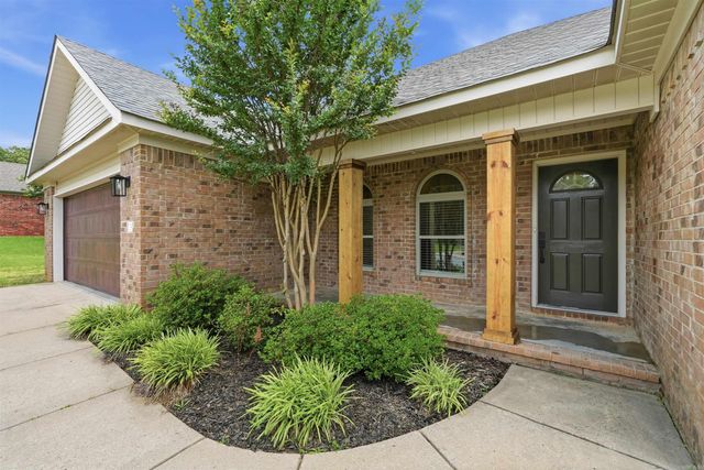 13 Jonathon Cove, Cabot, AR 72023