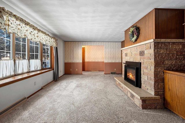 W6515 GREENVILLE DRIVE, Greenville, WI 54942