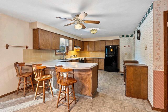 W6515 GREENVILLE DRIVE, Greenville, WI 54942