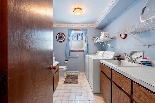 W6515 GREENVILLE DRIVE, Greenville, WI 54942