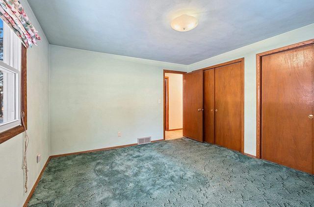 W6515 GREENVILLE DRIVE, Greenville, WI 54942