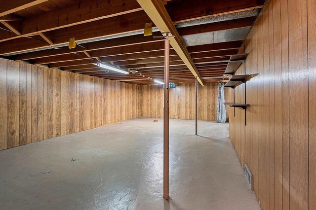 W6515 GREENVILLE DRIVE, Greenville, WI 54942