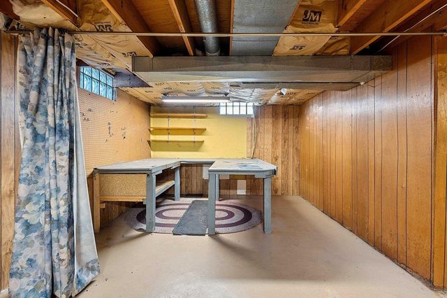 W6515 GREENVILLE DRIVE, Greenville, WI 54942