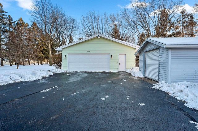 W6515 GREENVILLE DRIVE, Greenville, WI 54942