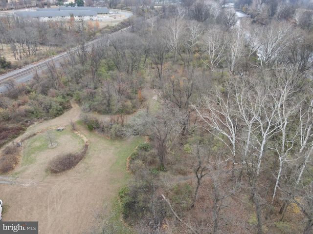 131 N MAIN ST, Douglassville, PA 19518