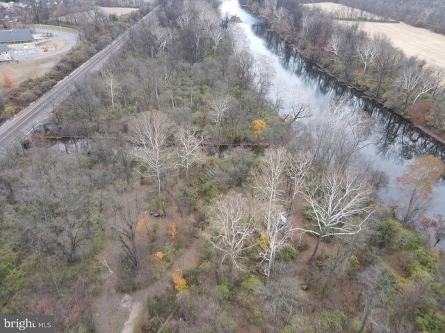 131 N MAIN ST, Douglassville, PA 19518