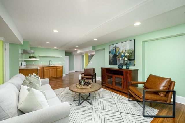 2135 Tuomy Road, Ann Arbor, MI 48104