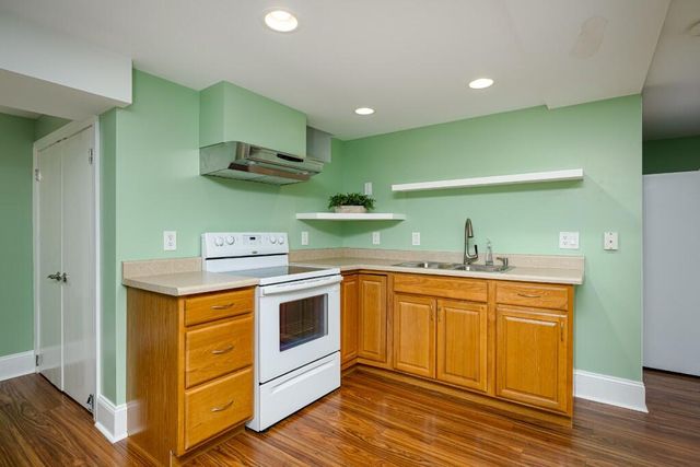 2135 Tuomy Road, Ann Arbor, MI 48104