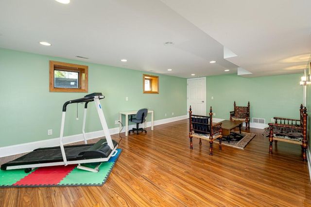 2135 Tuomy Road, Ann Arbor, MI 48104