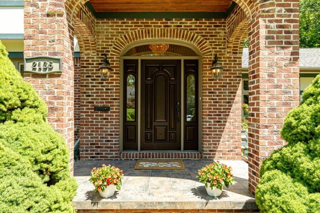 2135 Tuomy Road, Ann Arbor, MI 48104