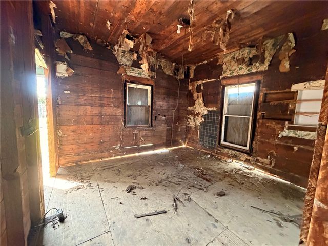 118 Van Molan Street, Houston, TX 77022