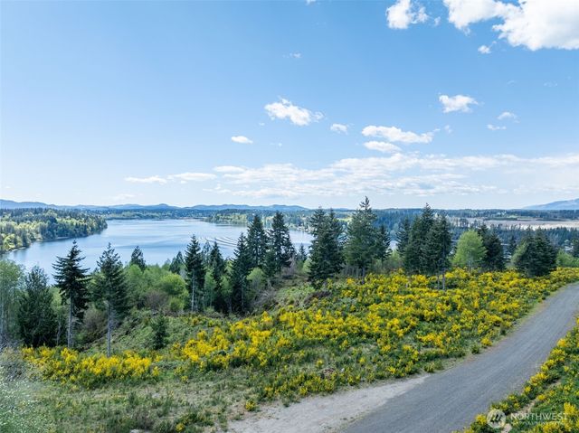 410 E Lone Fir Drive, Shelton, WA 98584