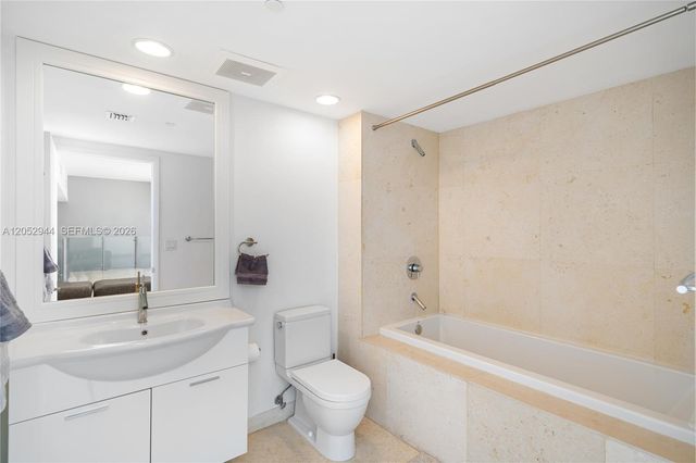 495 Brickell 5705, Miami, FL 33131