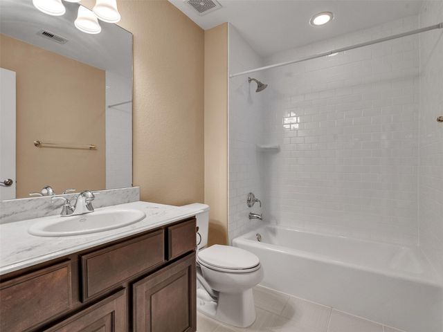 120 Bandera Creek Lane, Friendswood, TX 77546