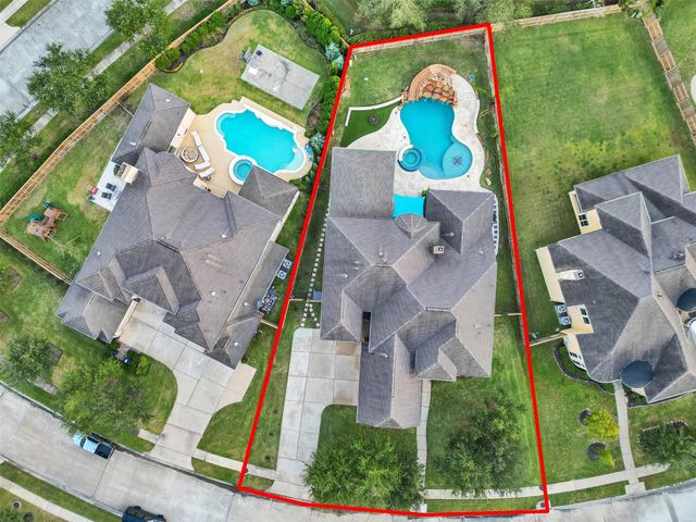 120 Bandera Creek Lane, Friendswood, TX 77546
