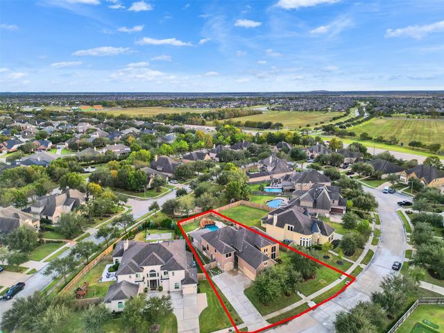 120 Bandera Creek Lane, Friendswood, TX 77546