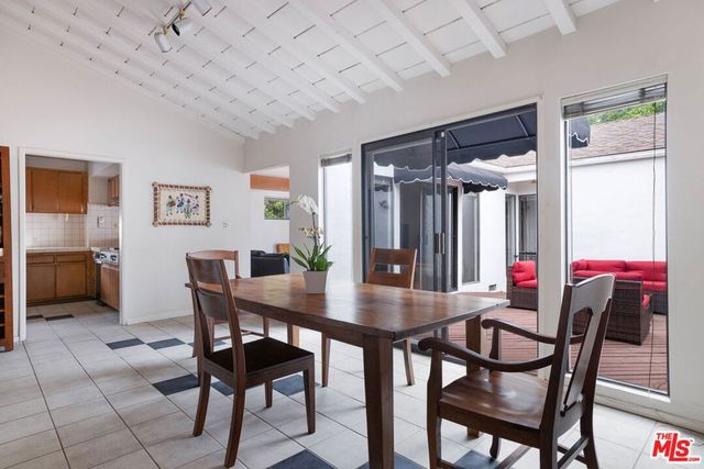 6221 Condon Avenue, Los Angeles, CA 90056