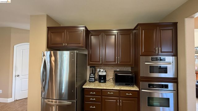 453 Emerson Court, Discovery Bay, CA 94505