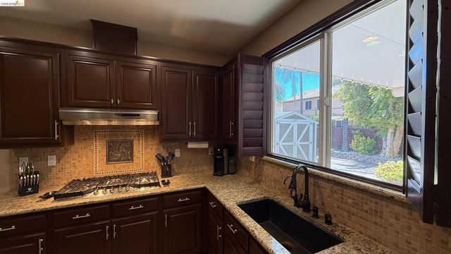 453 Emerson Court, Discovery Bay, CA 94505