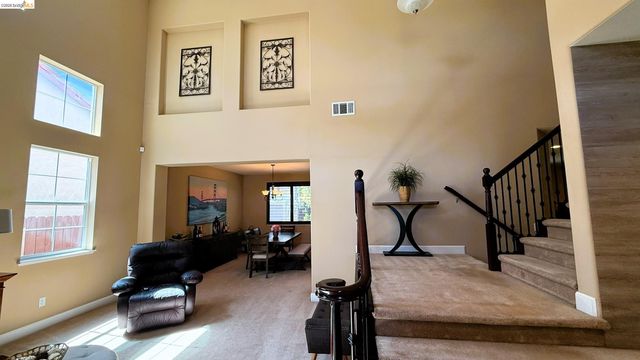 453 Emerson Court, Discovery Bay, CA 94505