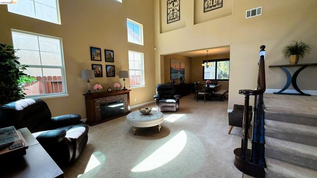 453 Emerson Court, Discovery Bay, CA 94505
