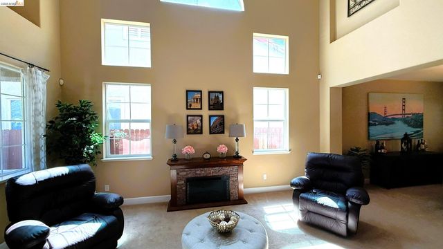 453 Emerson Court, Discovery Bay, CA 94505
