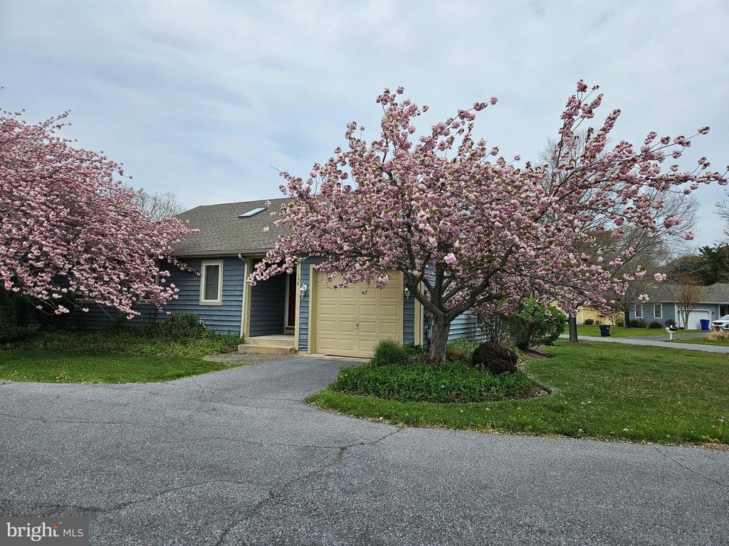 154 LAKESIDE DR, Lewes, DE 19958