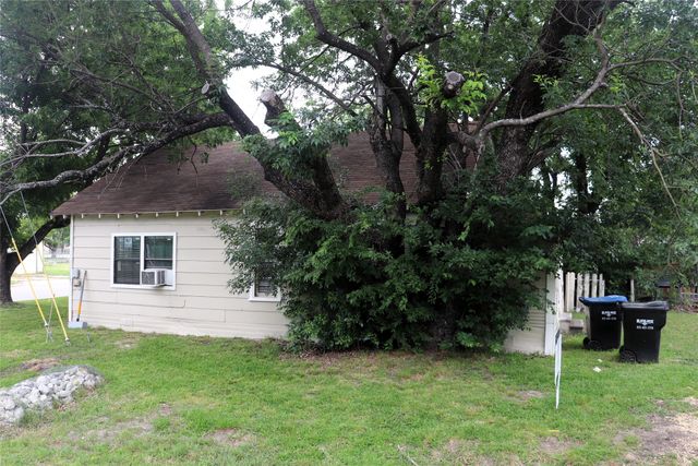2510 Gilmer Street, Caddo Mills, TX 75135