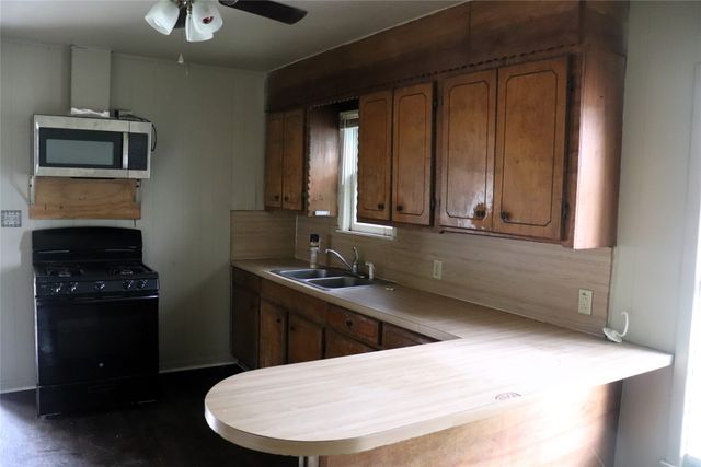 2510 Gilmer Street, Caddo Mills, TX 75135
