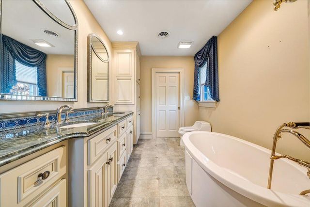 95 Floyd AVE, Rocky Mount, VA 24151