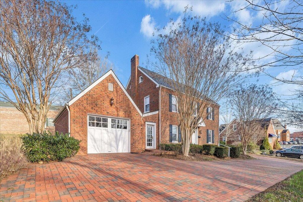 95 Floyd AVE, Rocky Mount, VA 24151