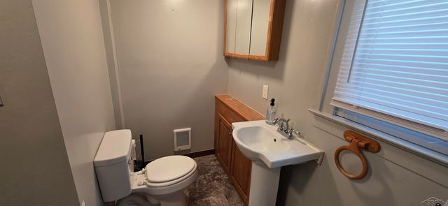 1002 S Michigan Avenue, Saginaw, MI 48602