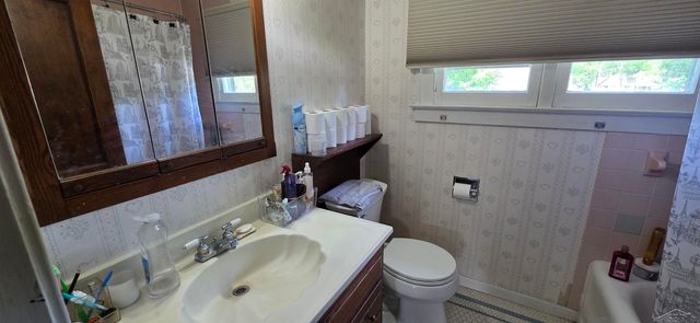 1002 S Michigan Avenue, Saginaw, MI 48602