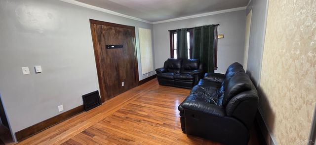 1002 S Michigan Avenue, Saginaw, MI 48602