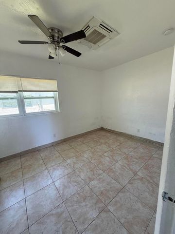 705 NE 3rd Street 2, Hallandale Beach, FL 33009