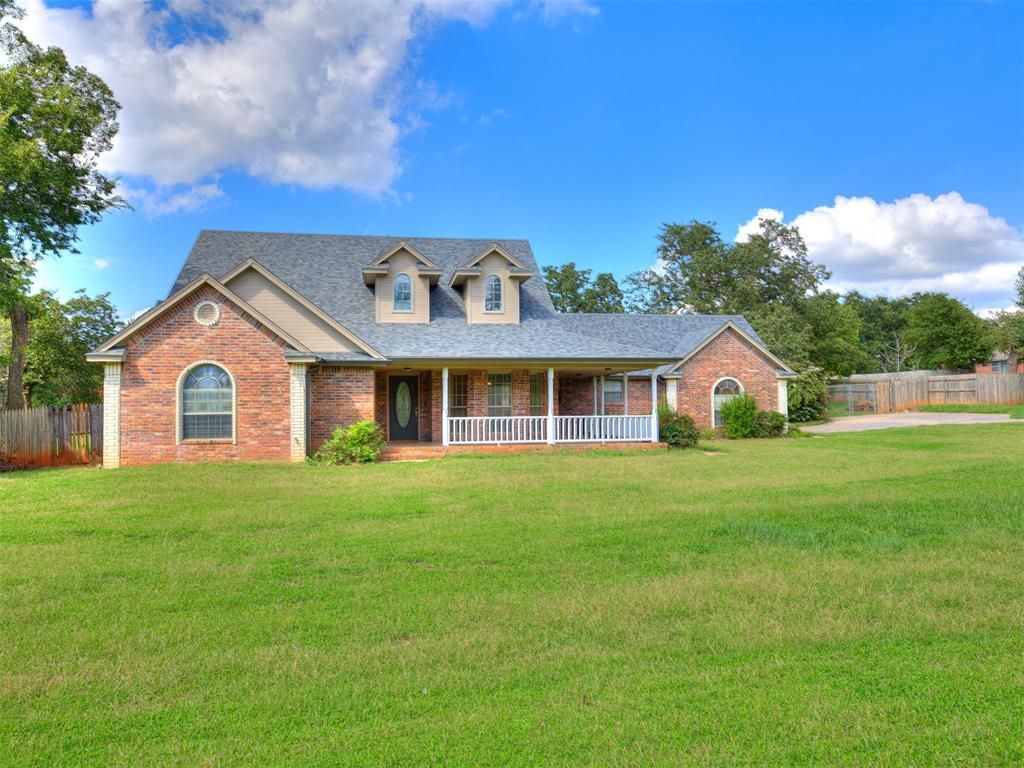 1527 Fox Run Lane, Blanchard, OK 73010
