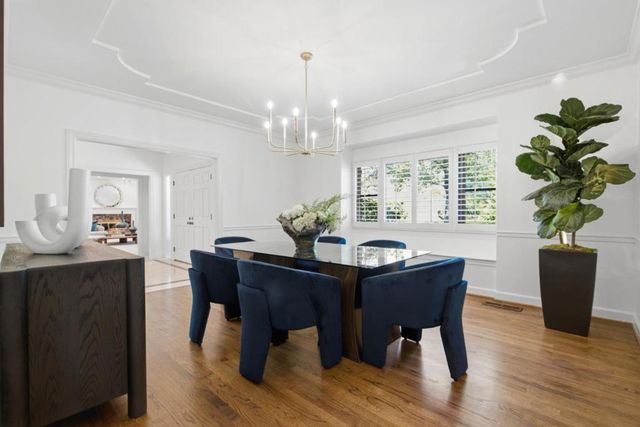 306 Walsh Road, Atherton, CA 94027