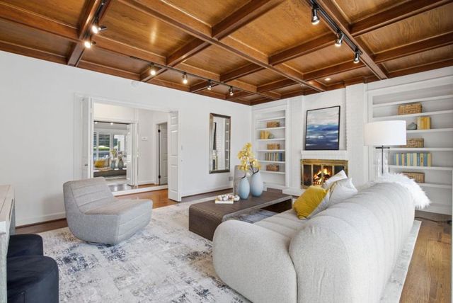 306 Walsh Road, Atherton, CA 94027
