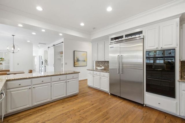 306 Walsh Road, Atherton, CA 94027