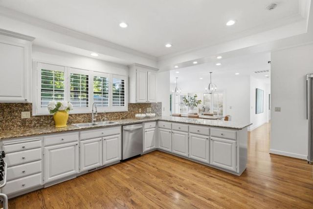 306 Walsh Road, Atherton, CA 94027