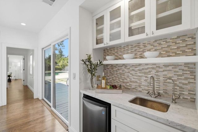 306 Walsh Road, Atherton, CA 94027