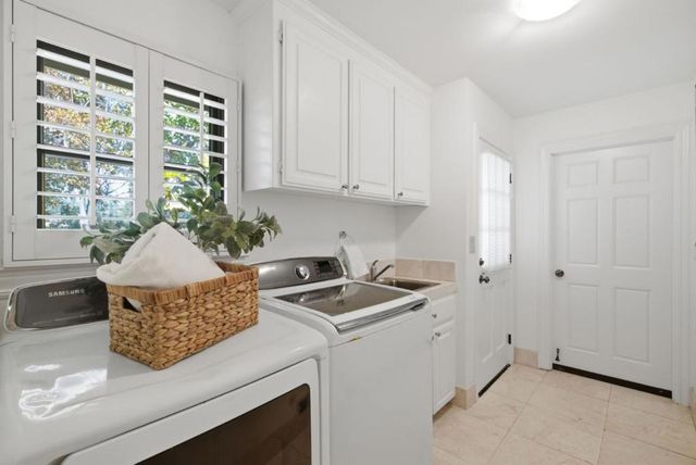 306 Walsh Road, Atherton, CA 94027