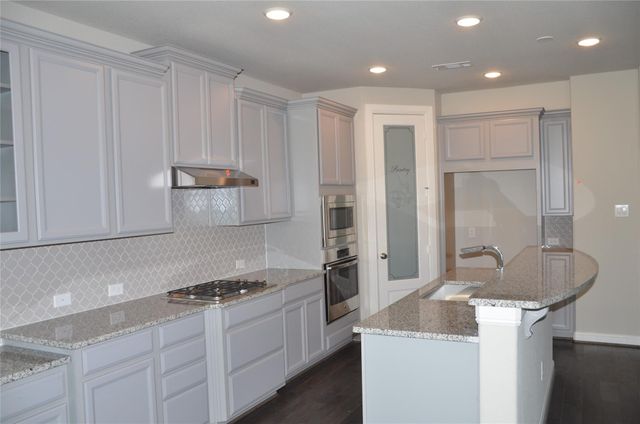 5706 Caper Shores Lane, Sugar Land, TX 77479