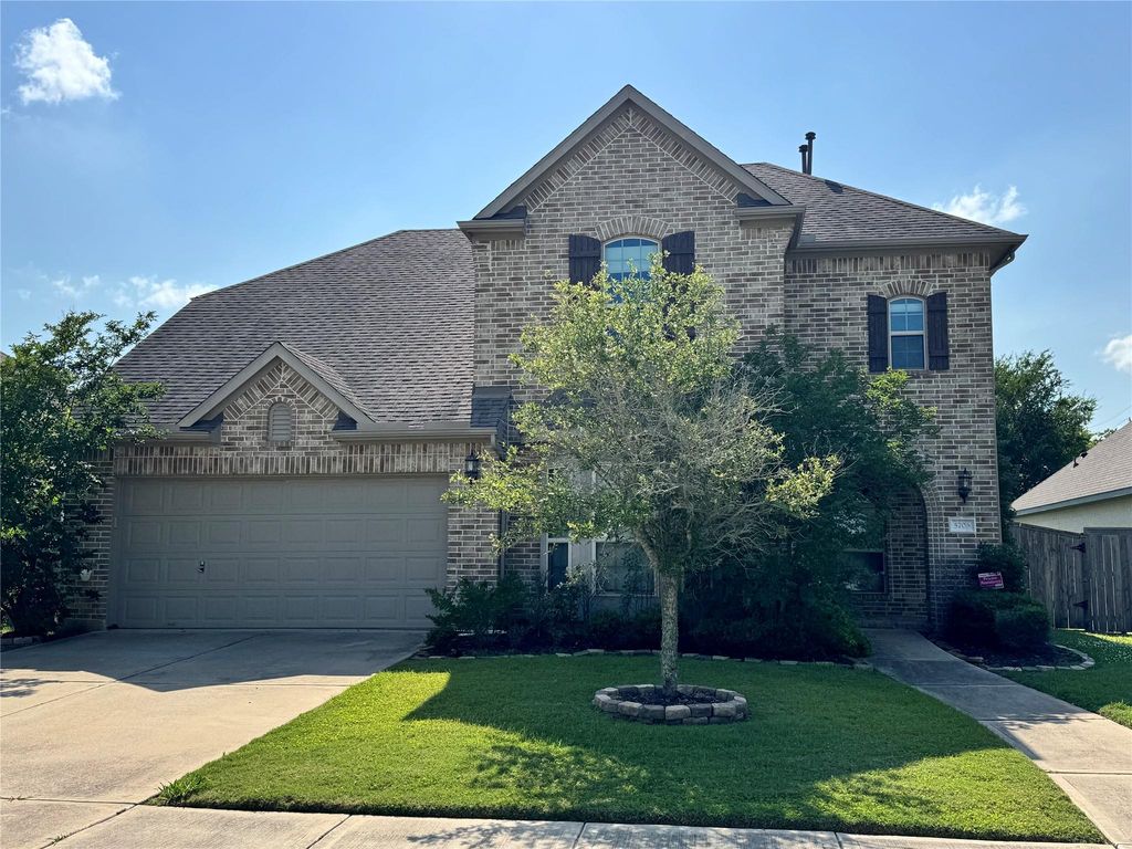 5706 Caper Shores Lane, Sugar Land, TX 77479