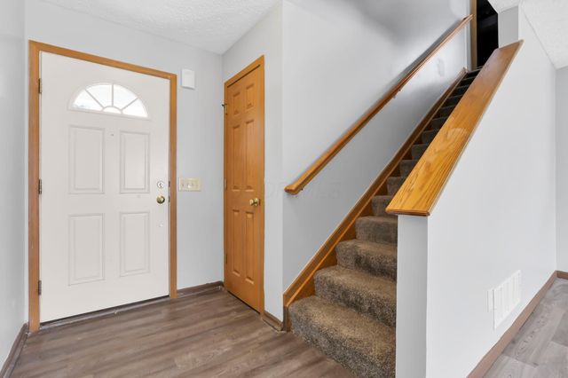 3667 Parker Knoll Lane, Columbus, OH 43219