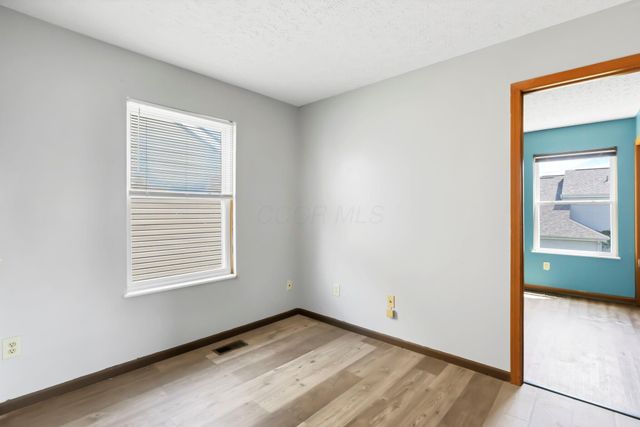 3667 Parker Knoll Lane, Columbus, OH 43219