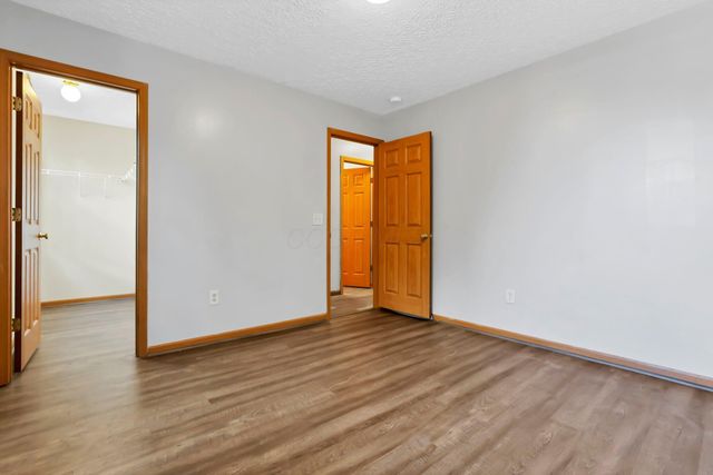 3667 Parker Knoll Lane, Columbus, OH 43219