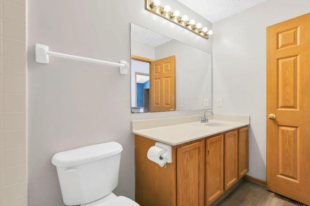 3667 Parker Knoll Lane, Columbus, OH 43219