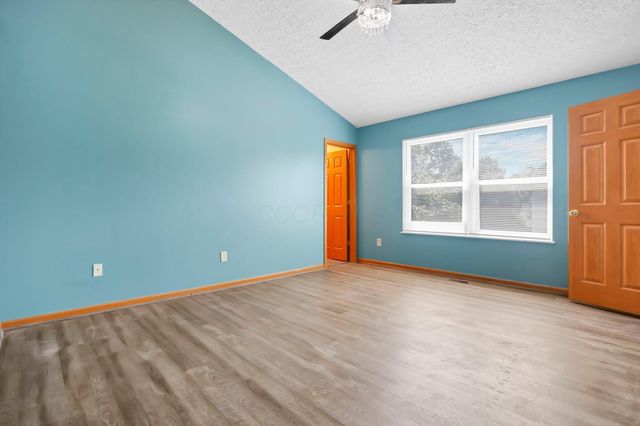 3667 Parker Knoll Lane, Columbus, OH 43219