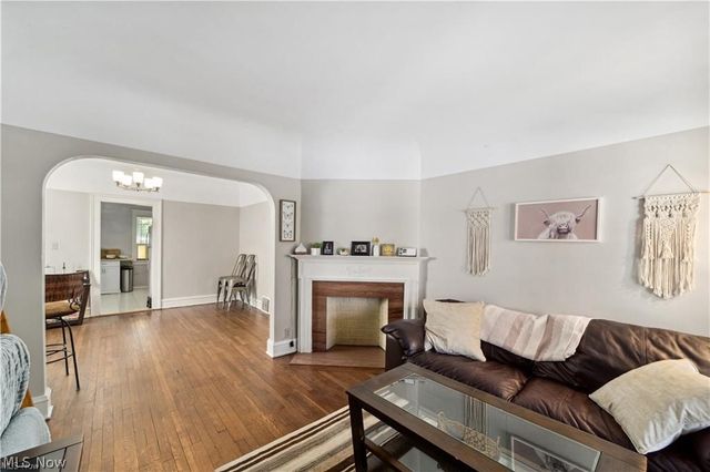 1575 Orchard Grove Avenue, Lakewood, OH 44107